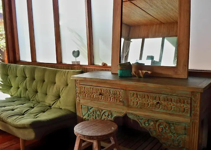 Lotus 3* Uluwatu (Bali)
